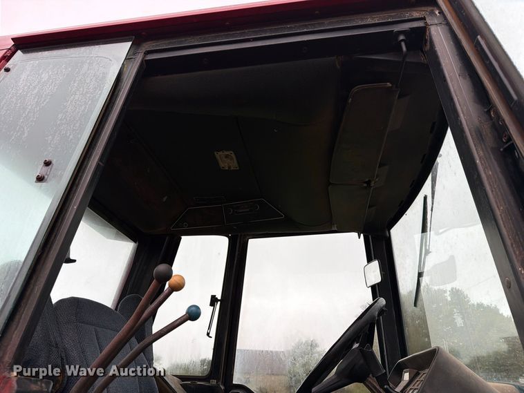 image for item FN2622 1985 Case IH 5288 tractor