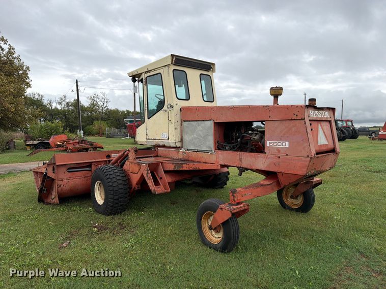 image for item FN2624 Hesston 6600 swather / windrower