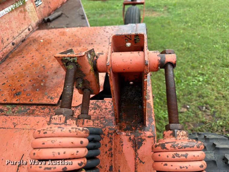 image for item FN2624 Hesston 6600 swather / windrower