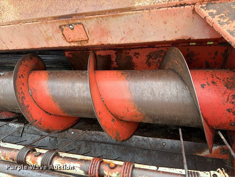 image for item FN2624 Hesston 6600 swather / windrower