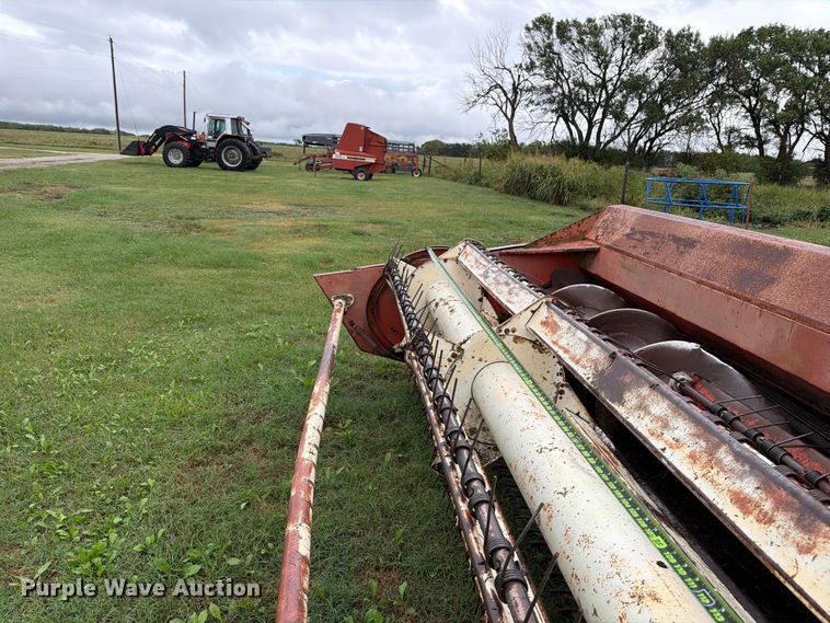 image for item FN2624 Hesston 6600 swather / windrower