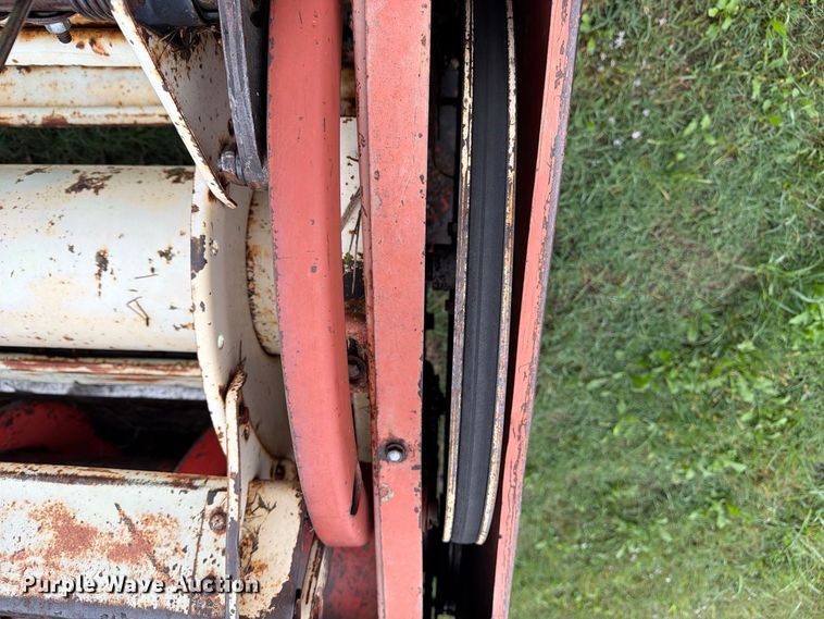 image for item FN2624 Hesston 6600 swather / windrower