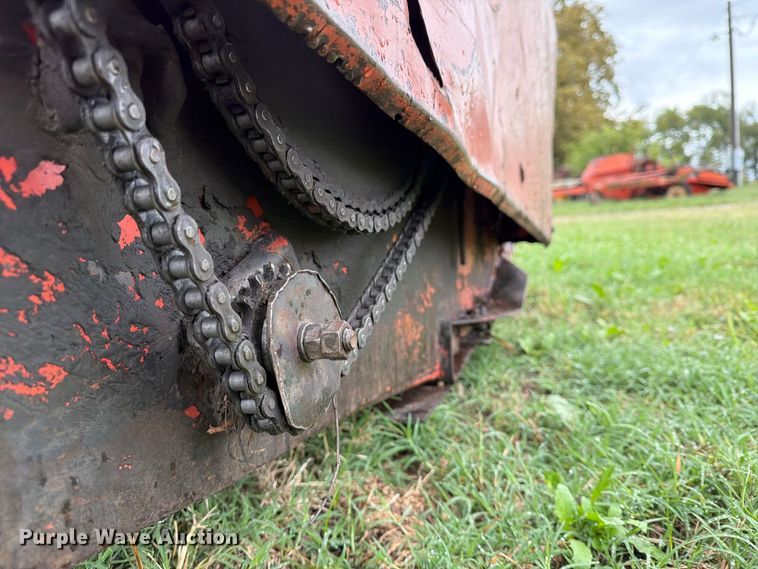 image for item FN2624 Hesston 6600 swather / windrower