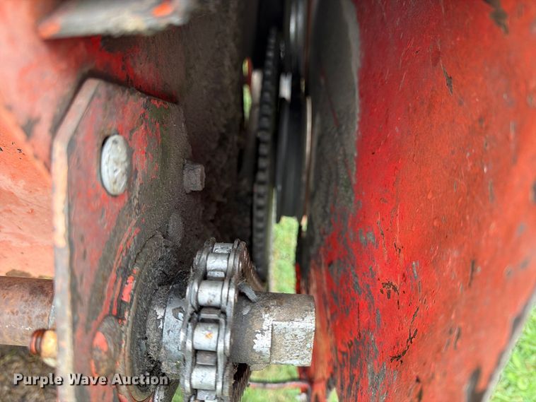image for item FN2624 Hesston 6600 swather / windrower