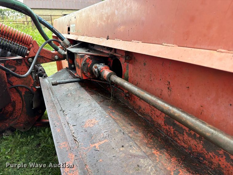 image for item FN2624 Hesston 6600 swather / windrower