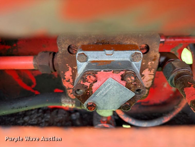 image for item FN2624 Hesston 6600 swather / windrower