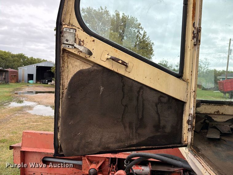 image for item FN2624 Hesston 6600 swather / windrower