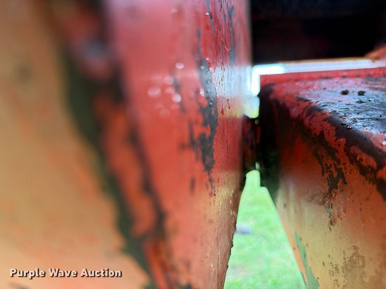 image for item FN2624 Hesston 6600 swather / windrower