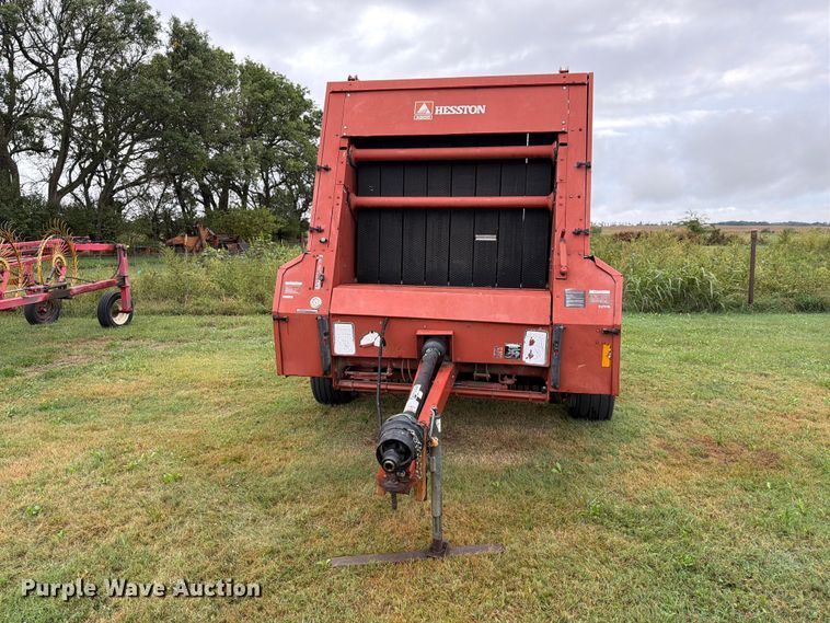 image for item FN2625 Hesston 565A round baler