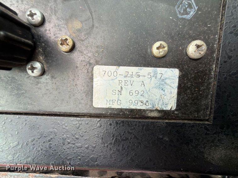 image for item FN2625 Hesston 565A round baler