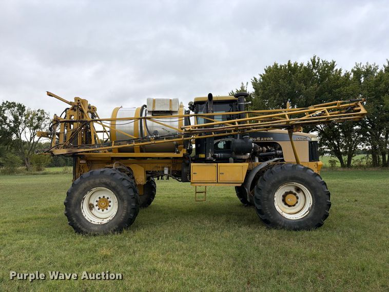 image for item FN2627 AGCO RoGator 1274 sprayer