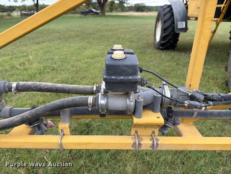 image for item FN2627 AGCO RoGator 1274 sprayer