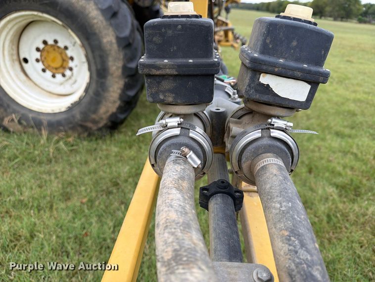 image for item FN2627 AGCO RoGator 1274 sprayer