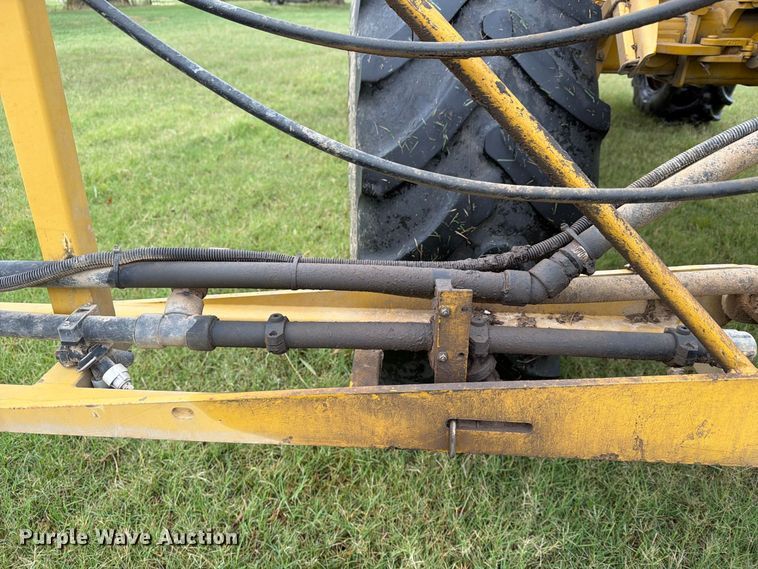 image for item FN2627 AGCO RoGator 1274 sprayer