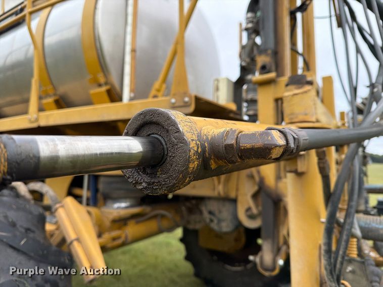 image for item FN2627 AGCO RoGator 1274 sprayer