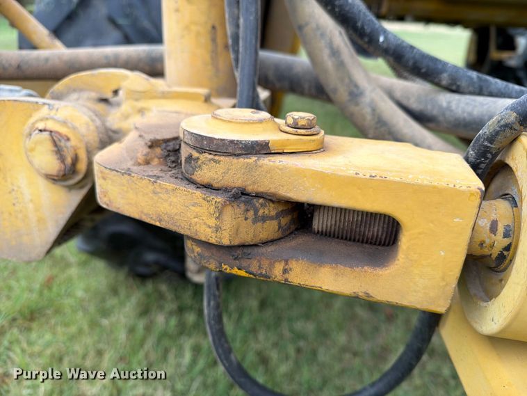 image for item FN2627 AGCO RoGator 1274 sprayer
