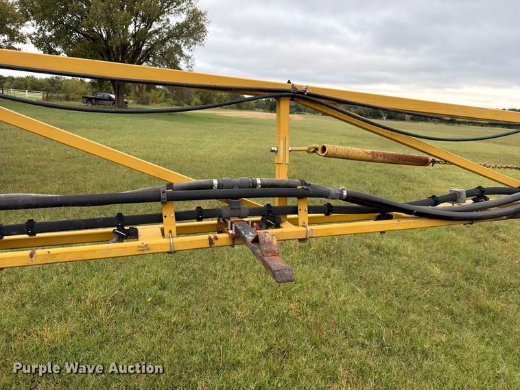 image for item FN2627 AGCO RoGator 1274 sprayer