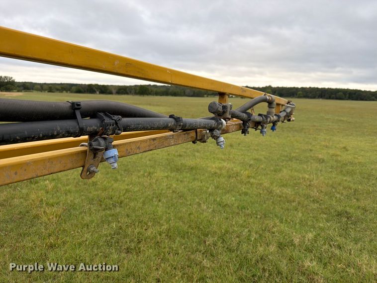image for item FN2627 AGCO RoGator 1274 sprayer
