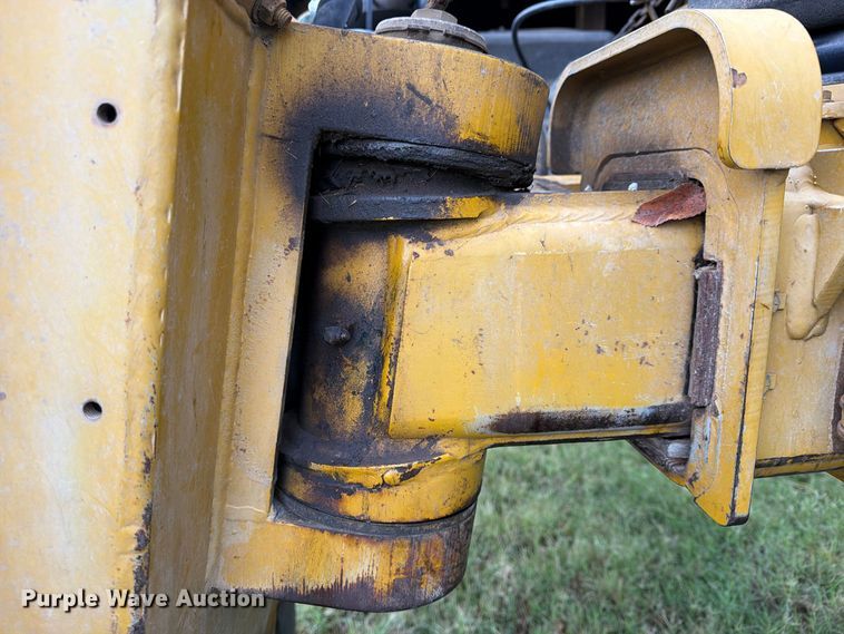image for item FN2627 AGCO RoGator 1274 sprayer