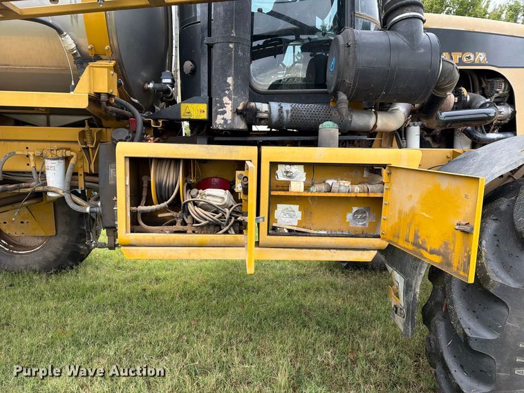 image for item FN2627 AGCO RoGator 1274 sprayer