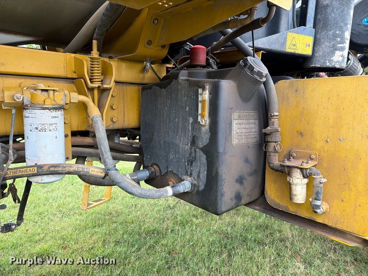 image for item FN2627 AGCO RoGator 1274 sprayer