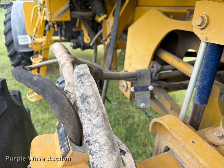 image for item FN2627 AGCO RoGator 1274 sprayer