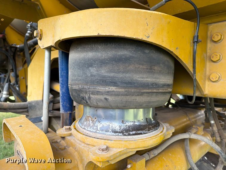 image for item FN2627 AGCO RoGator 1274 sprayer