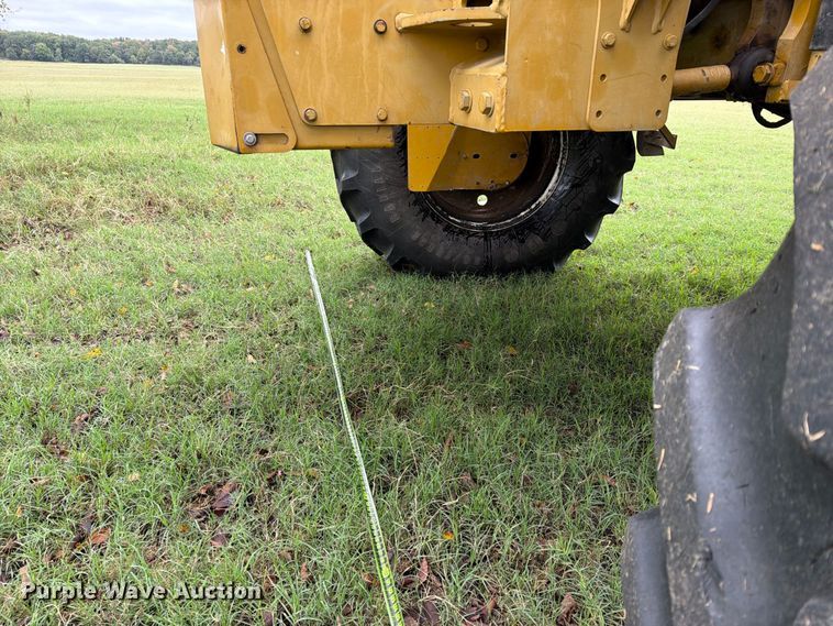 image for item FN2627 AGCO RoGator 1274 sprayer