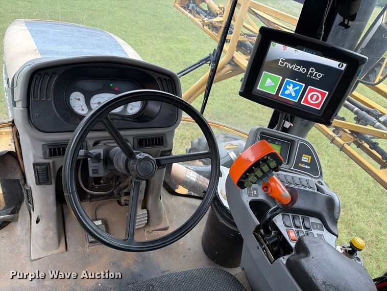 image for item FN2627 AGCO RoGator 1274 sprayer