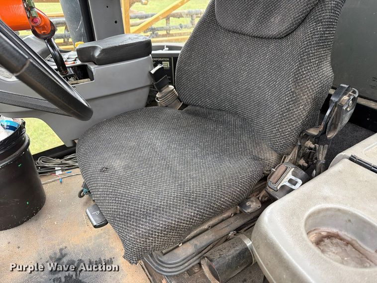 image for item FN2627 AGCO RoGator 1274 sprayer