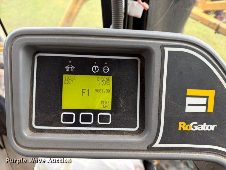 image for item FN2627 AGCO RoGator 1274 sprayer