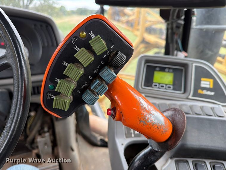 image for item FN2627 AGCO RoGator 1274 sprayer