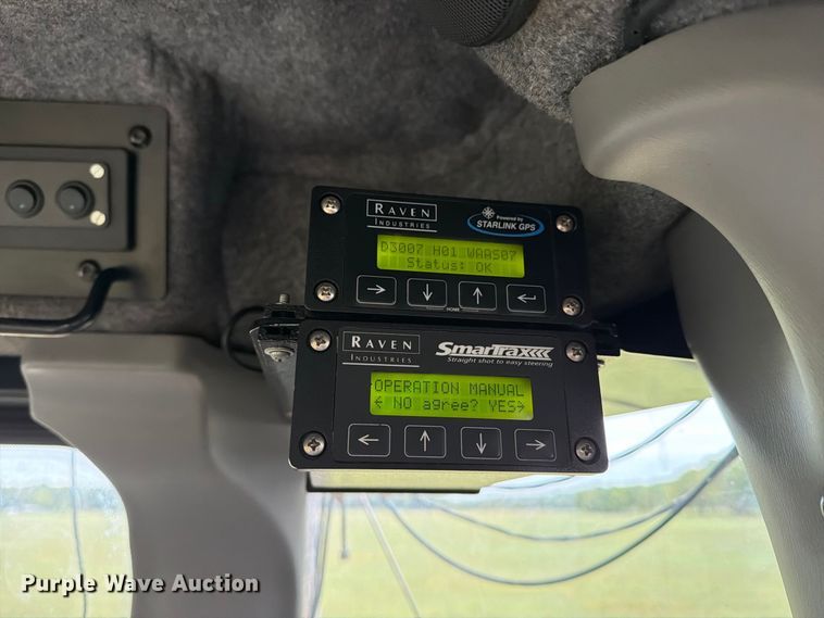 image for item FN2627 AGCO RoGator 1274 sprayer