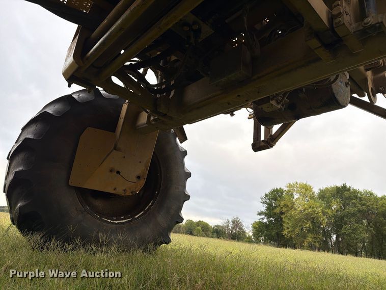 image for item FN2627 AGCO RoGator 1274 sprayer