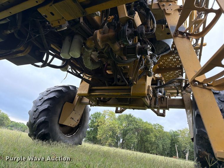 image for item FN2627 AGCO RoGator 1274 sprayer