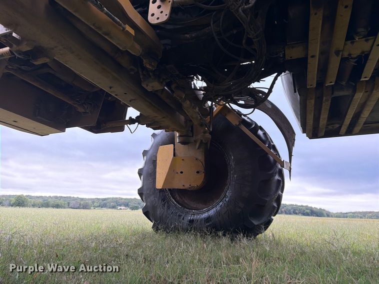 image for item FN2627 AGCO RoGator 1274 sprayer