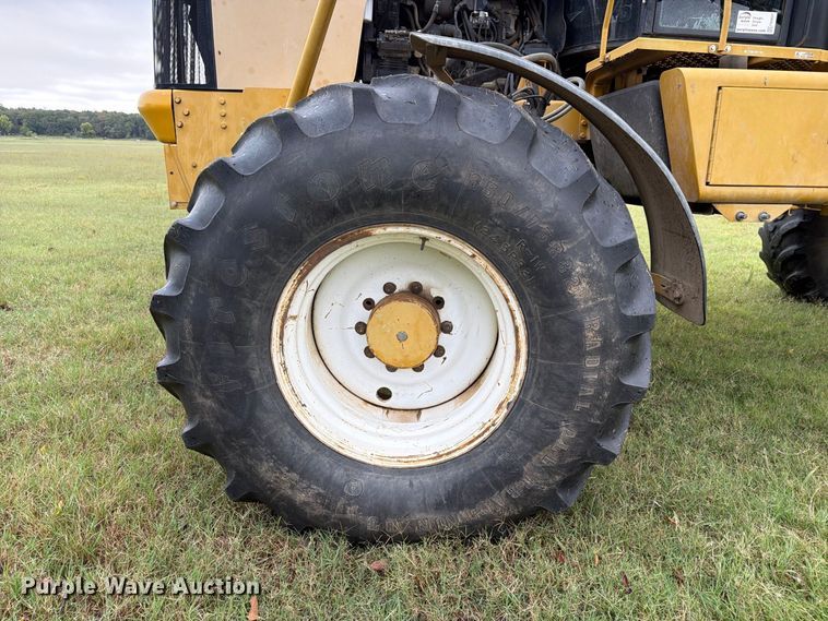 image for item FN2627 AGCO RoGator 1274 sprayer
