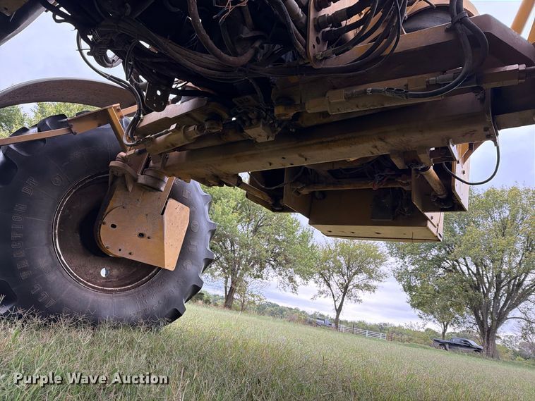 image for item FN2627 AGCO RoGator 1274 sprayer