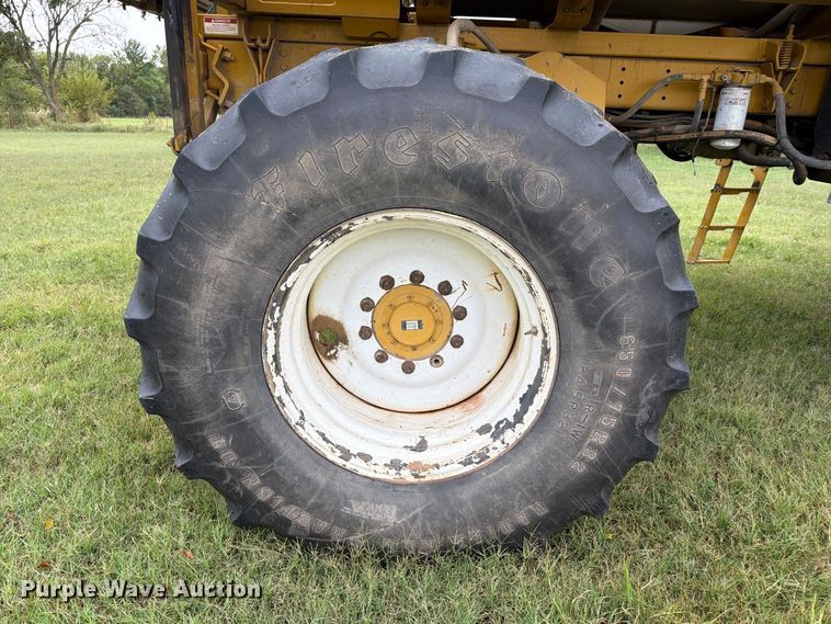 image for item FN2627 AGCO RoGator 1274 sprayer
