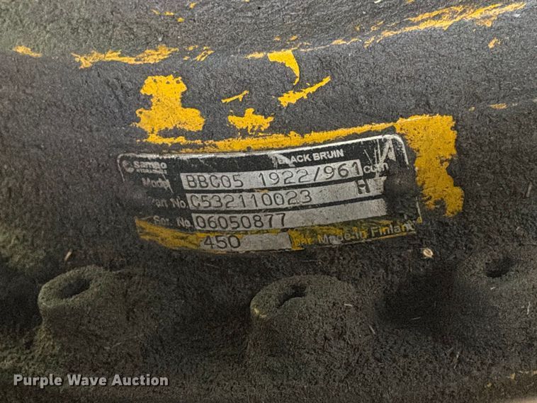 image for item FN2627 AGCO RoGator 1274 sprayer