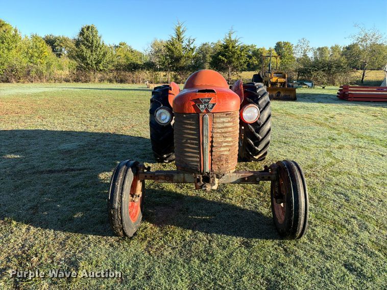image for item FN2628 1958 Massey Ferguson MF 65 tractor