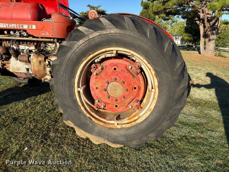 image for item FN2628 1958 Massey Ferguson MF 65 tractor