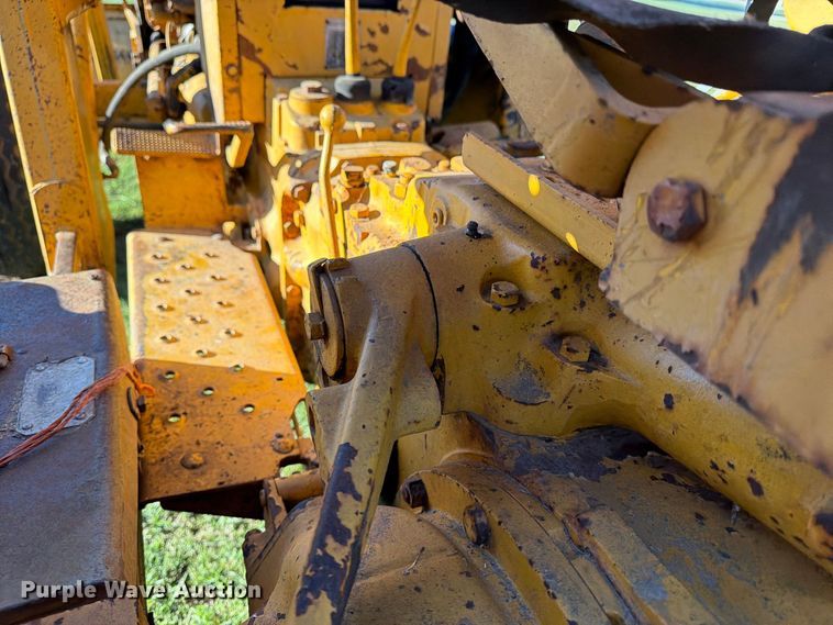 image for item FN2629 1972 Massey Ferguson MF 31 industrial tractor