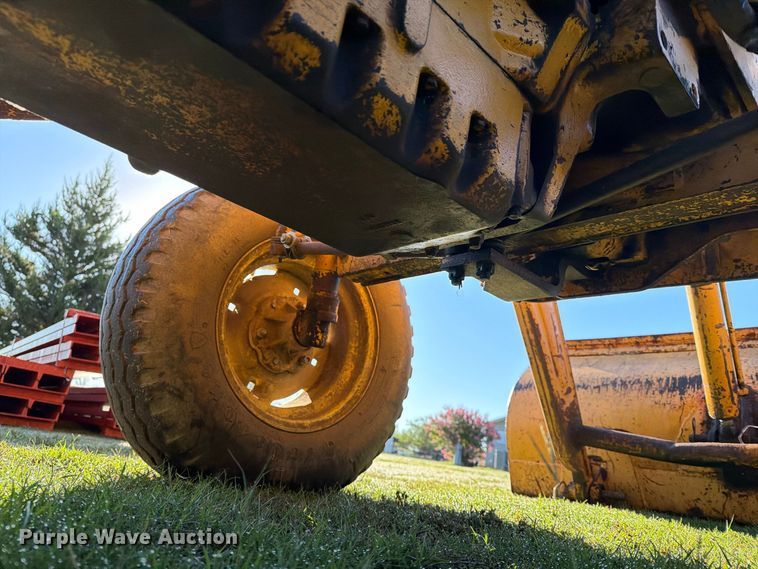 image for item FN2629 1972 Massey Ferguson MF 31 industrial tractor