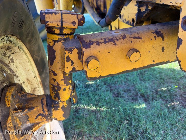 image for item FN2629 1972 Massey Ferguson MF 31 industrial tractor