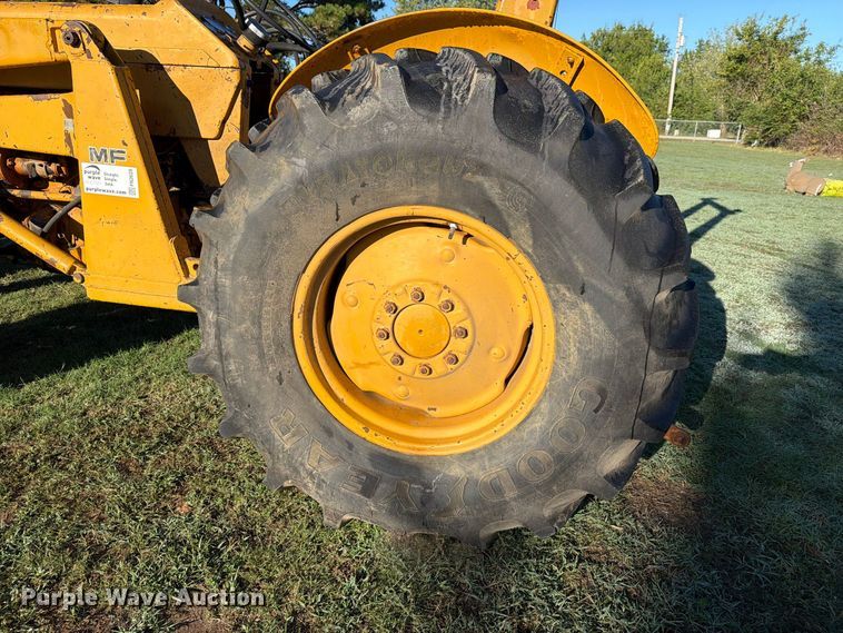 image for item FN2629 1972 Massey Ferguson MF 31 industrial tractor