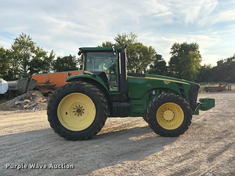 image for item FT6329 2007 John Deere 8230 MFWD tractor