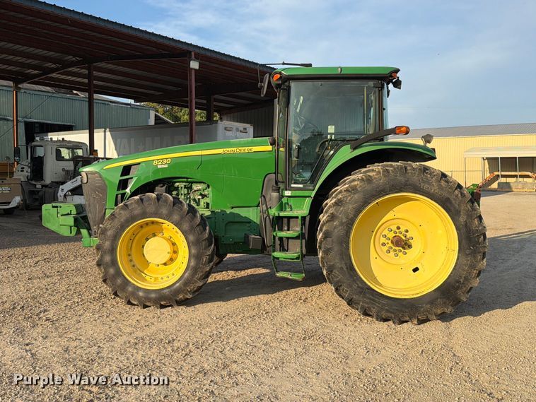 image for item FT6329 2007 John Deere 8230 MFWD tractor