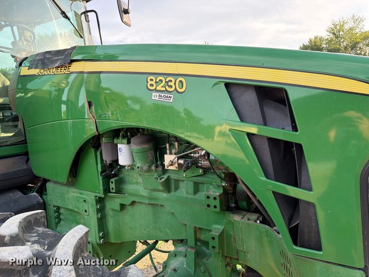 image for item FT6329 2007 John Deere 8230 MFWD tractor