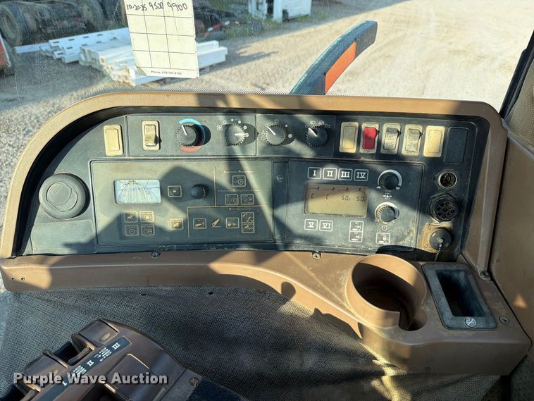 image for item FT6329 2007 John Deere 8230 MFWD tractor